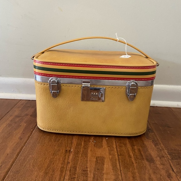 VINTAGE 1960s train case - Picture 2 of 9